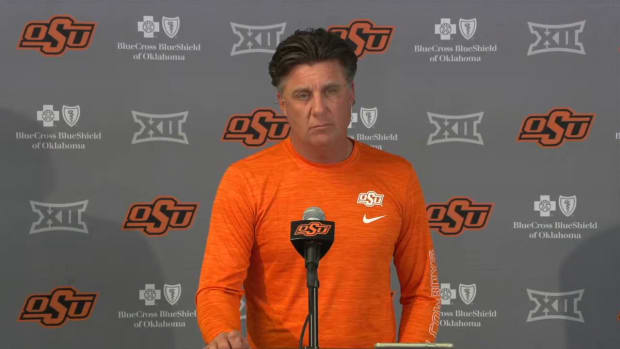 Mike Gundy Shares Ollie Gordon Story